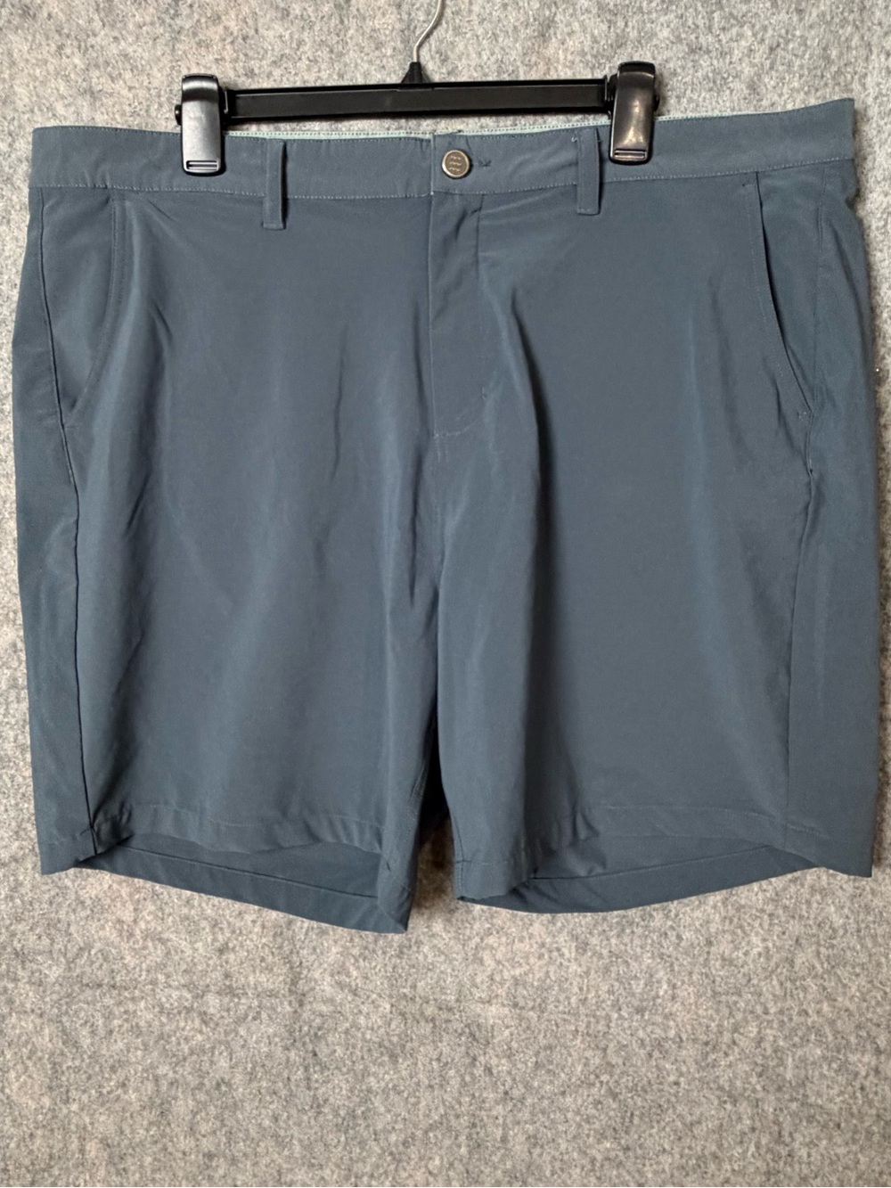 Freefly Men's Size 40 Performance Golf flat front Shorts